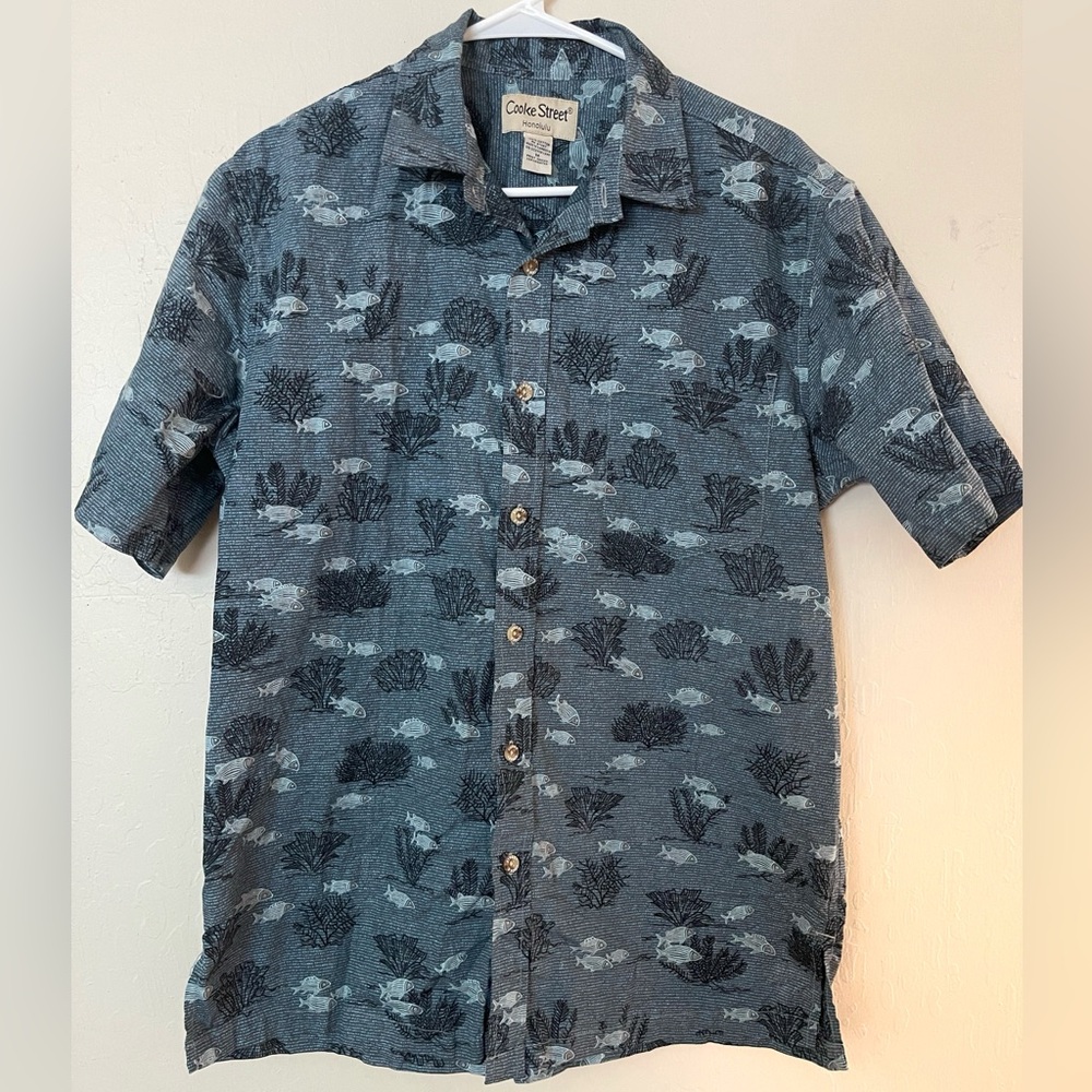Men’s Cooke Street reverse print fish and coral button down shirt 100% cotton